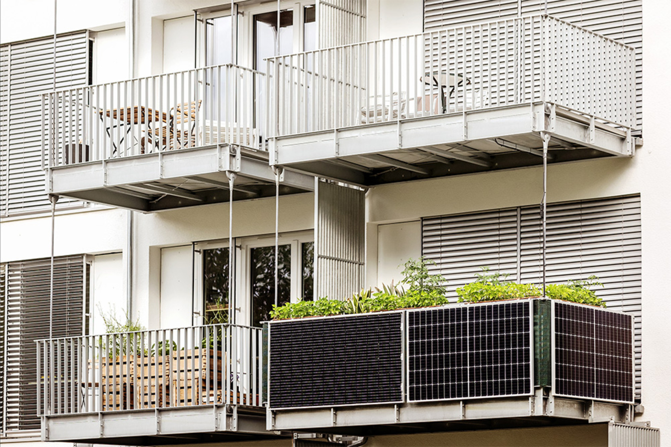 Balkon&shy;kraftwerk bei Elektro Laube GmbH in Ranstadt