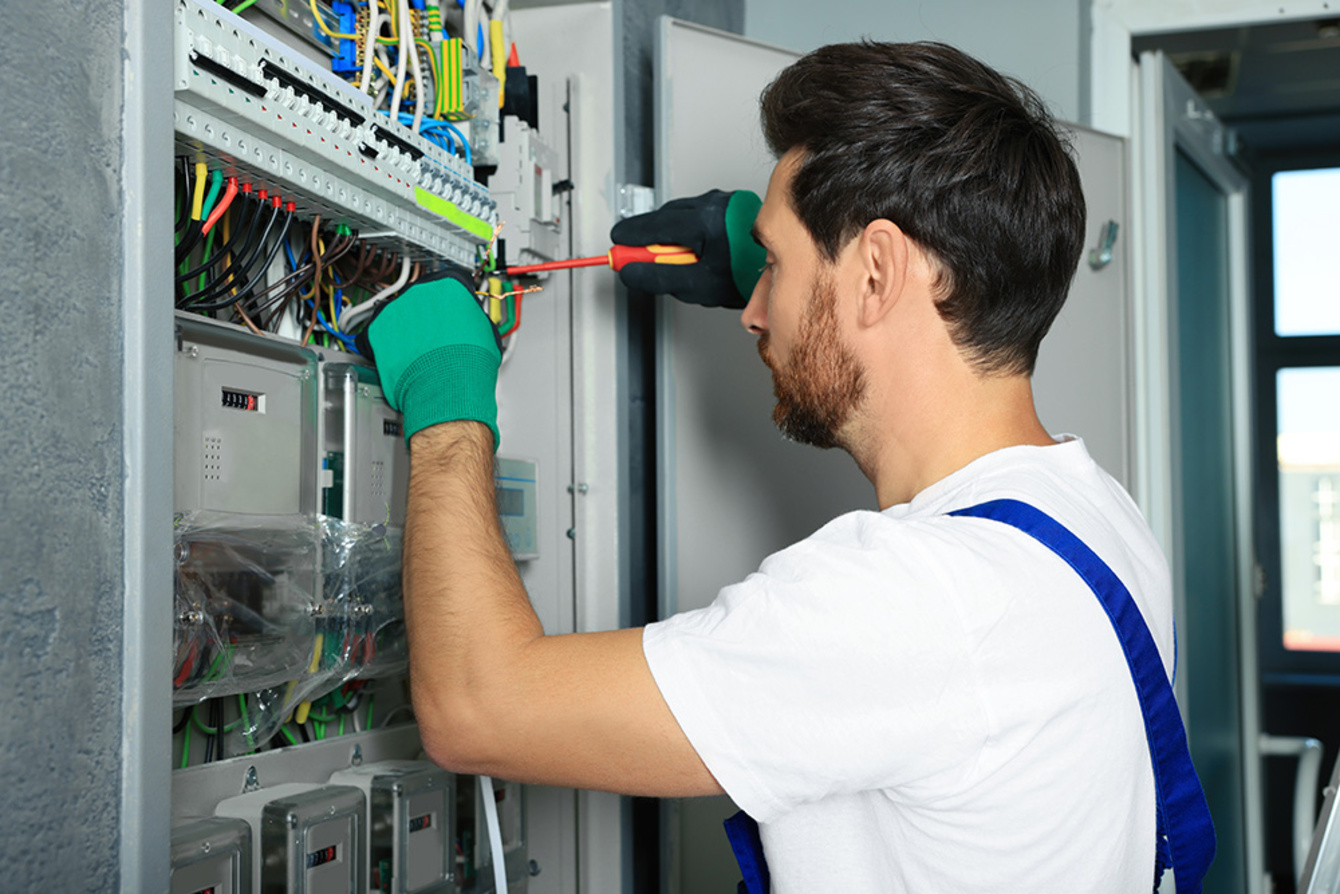 Nieder&shy;spannungs&shy;anlagen bei Elektro Laube GmbH in Ranstadt